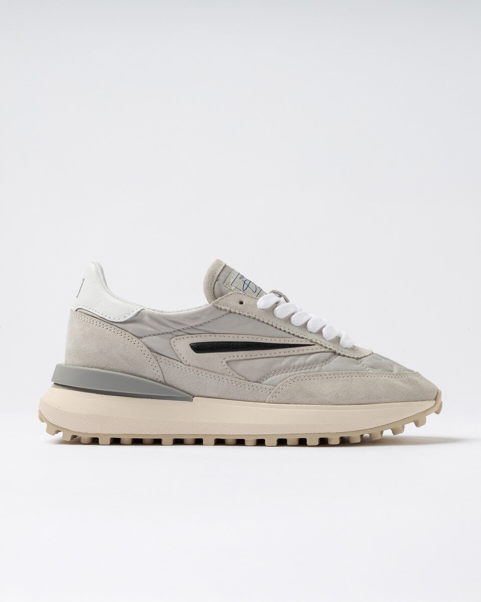 ATHLETA NYLON HELLGRAU
