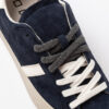 Hill Low, PERFORIERT, FARBE: BLAU